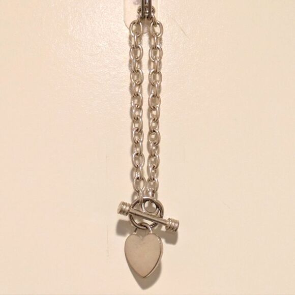 $5 Item! Y2K Heart Charm Circle and Bar Clasp Chain Bracelet - Picture 1 of 4